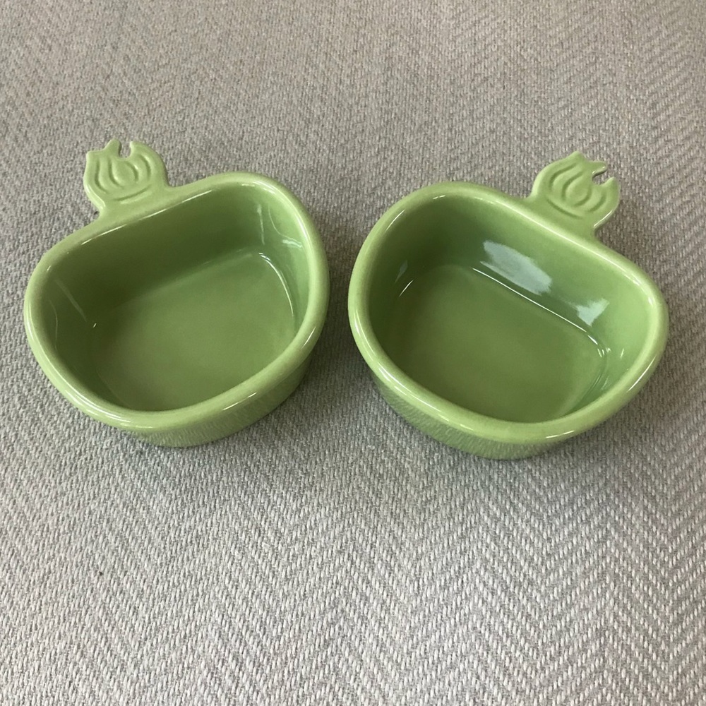 Set of 2 Chantal Ramekins - Garlic Shaped